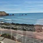 Le Pecherie, T3 Superbe Vue Mer, Parking, Clim, Wifi *