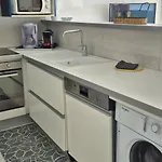 Le Pecherie, T3 Superbe Vue Mer, Parking, Clim, Wifi *