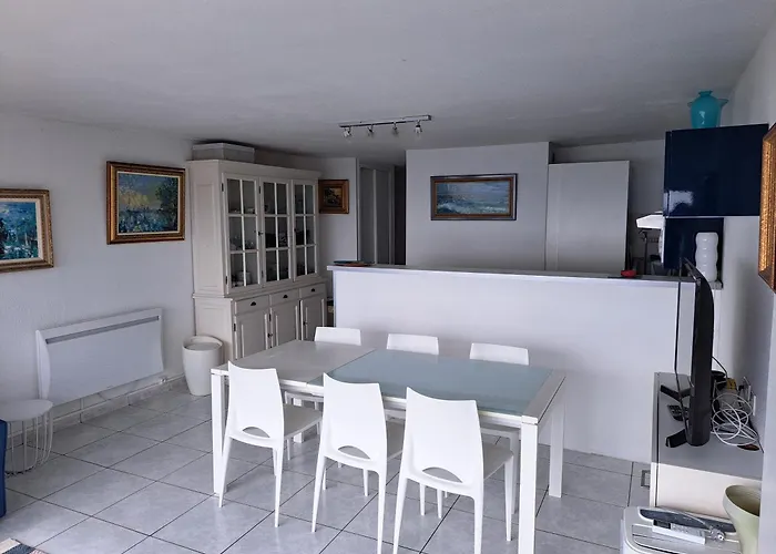 Le Pecherie, T3 Superbe Vue Mer, Parking, Clim, Wifi アパート アグド