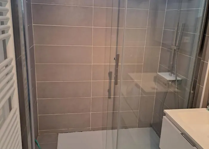 Le Pecherie, T3 Superbe Vue Mer, Parking, Clim, Wifi *